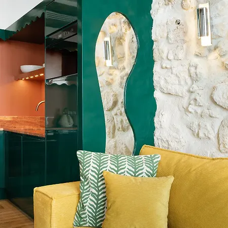 Paris Home Collection Serviced Apartments In Notre Dame - Rue Savoie Exterior photo